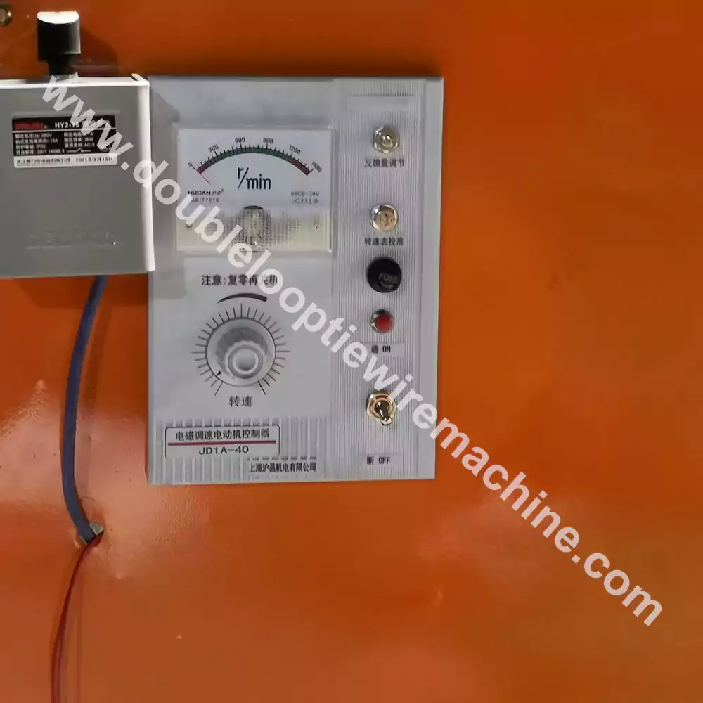 Straight cut binding baling wire tie machine