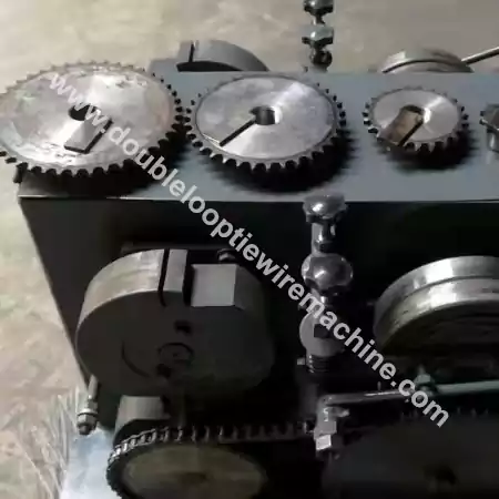 Twist tie straight cutting packing wire machine